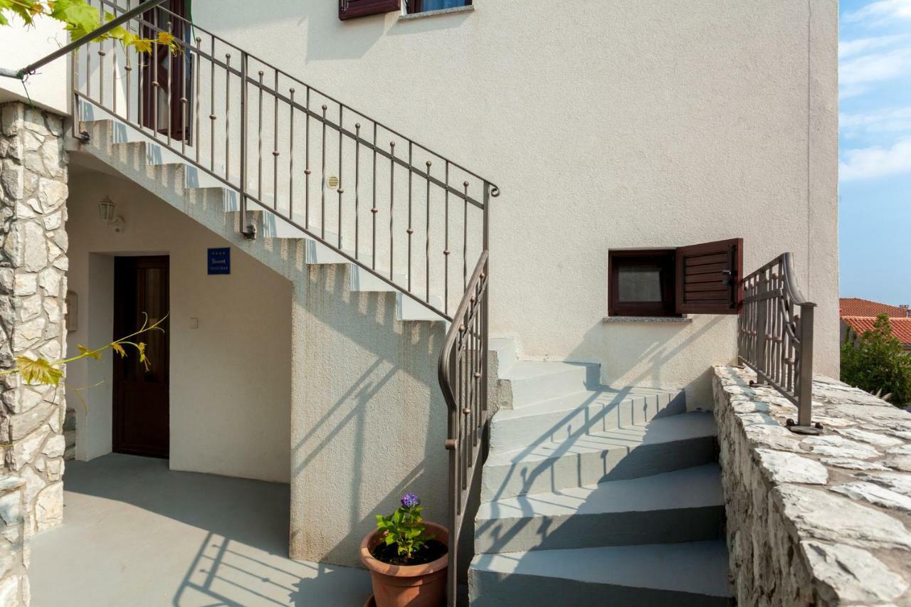 Apartment Nonna Krk Town Exterior foto