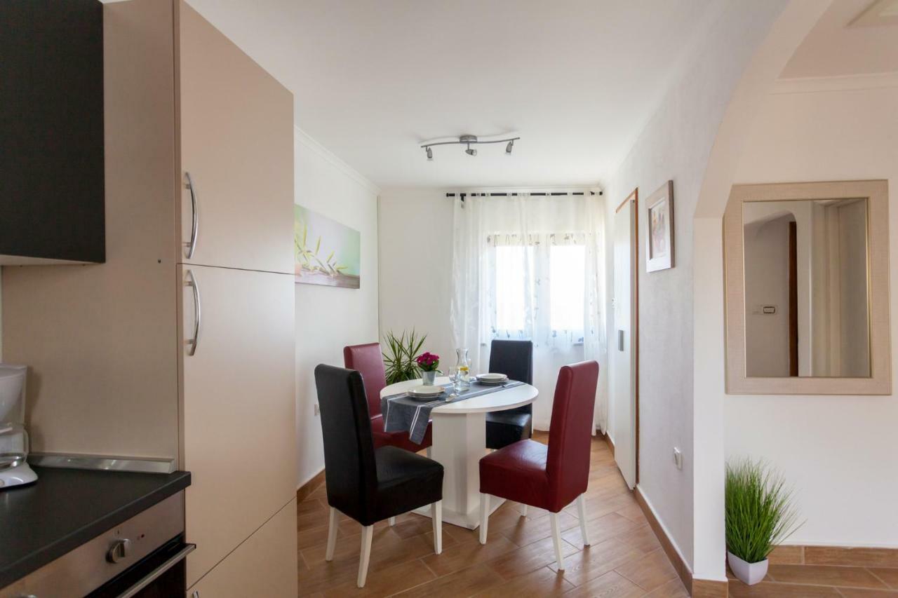 Apartment Nonna Krk Town Exterior foto