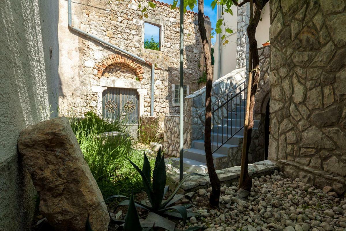 Apartment Nonna Krk Town Exterior foto
